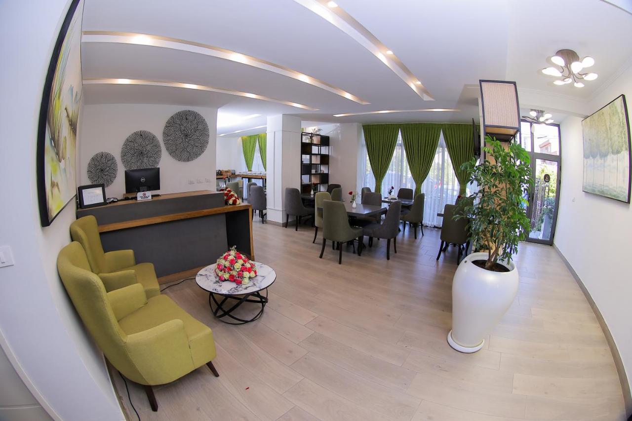 Andromeda Hotel Addis Abeba Buitenkant foto