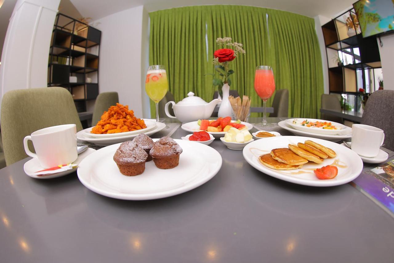 Andromeda Hotel Addis Abeba Buitenkant foto